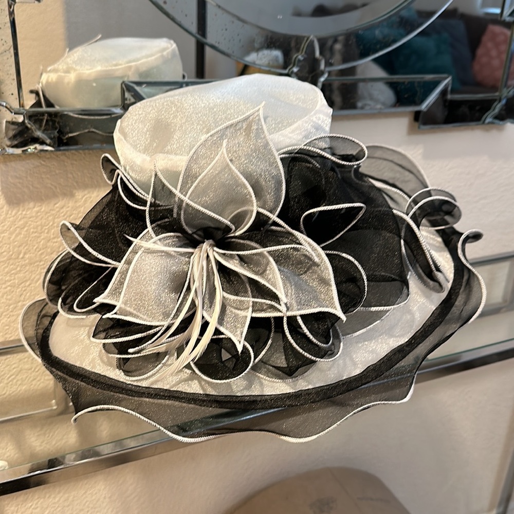 Black & White Wide Brim Derby Hat | Elegant Wedding Church Tea Party Fascinator - Picture 8 of 13